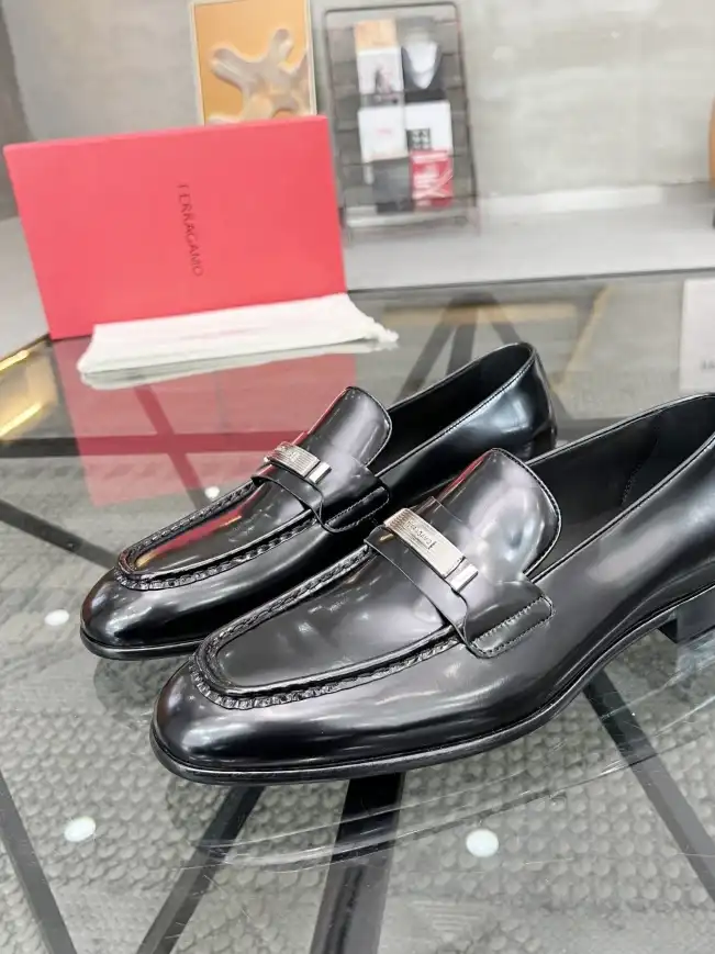 hype Ferragamo Leather Shoes