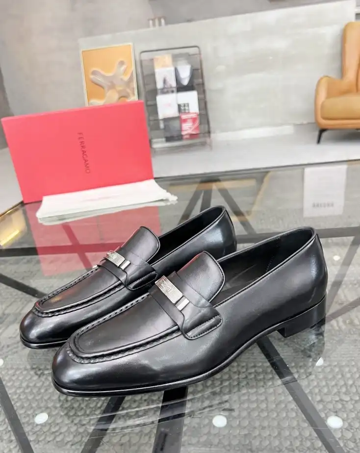 hype Ferragamo Leather Shoes