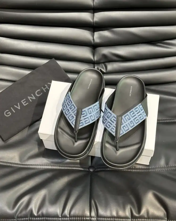 hype Givenchy Slippers