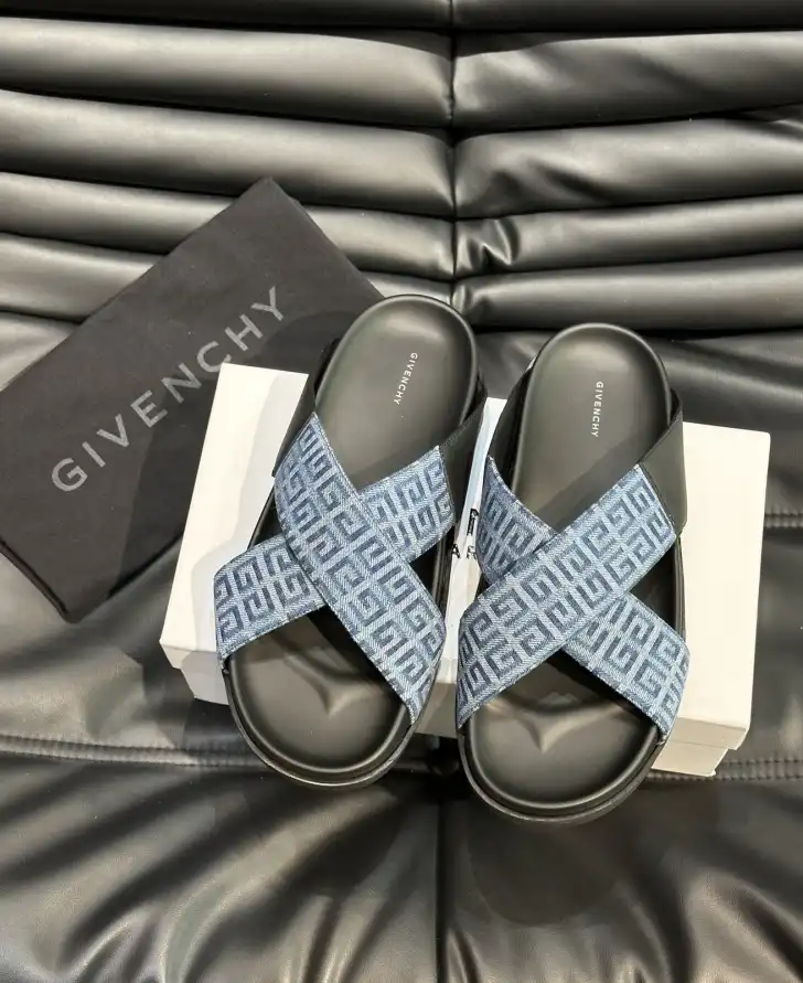 hype Givenchy Slippers