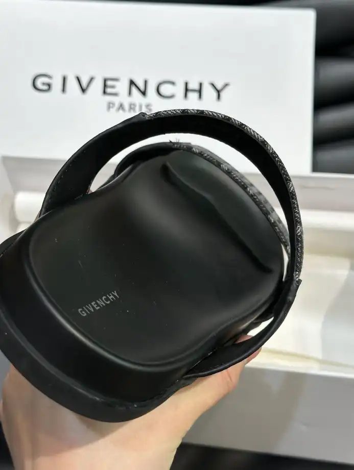 hype Givenchy Sandals