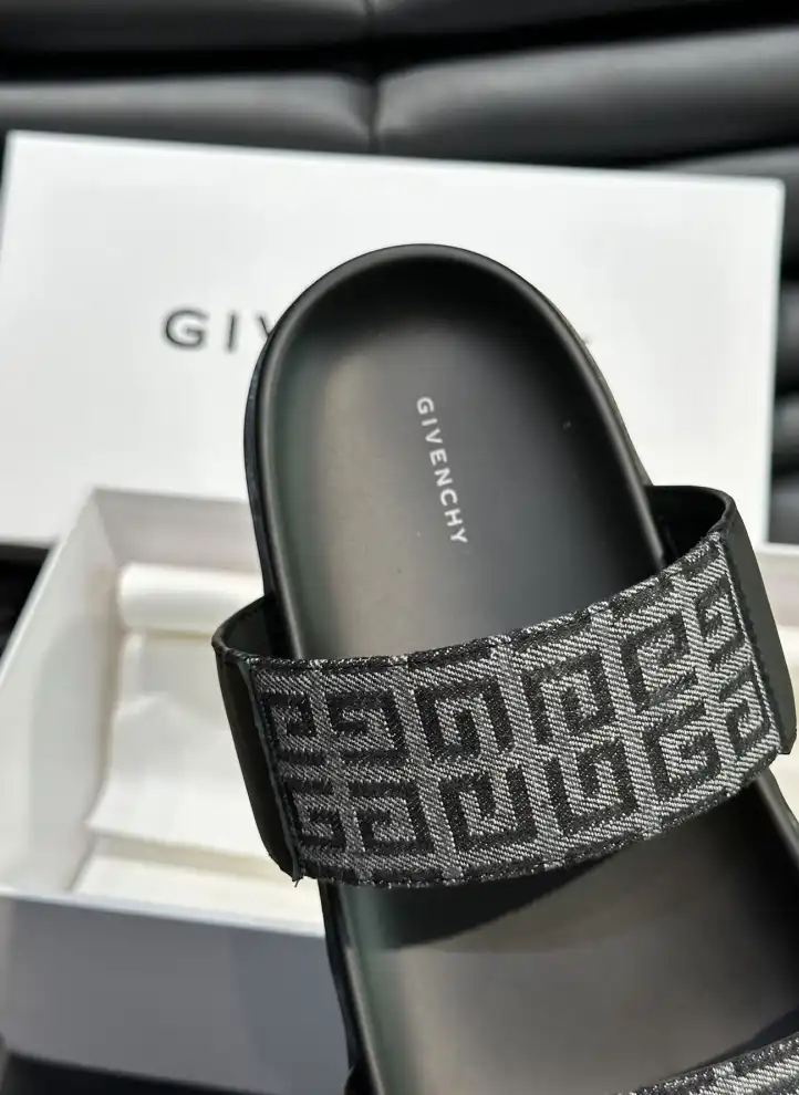 hype Givenchy Sandals