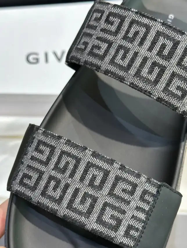 hype Givenchy Sandals