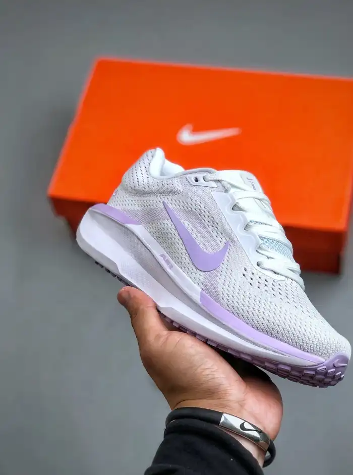 hype Nike Sneakers