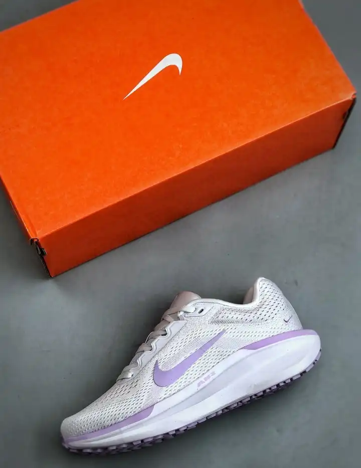 hype Nike Sneakers