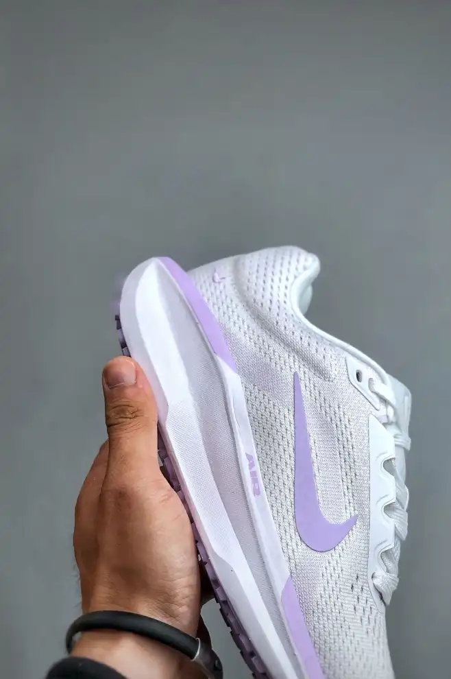 hype Nike Sneakers