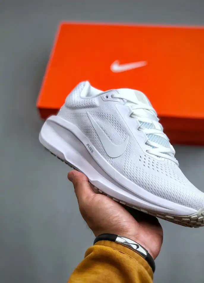 hype Nike Sneakers