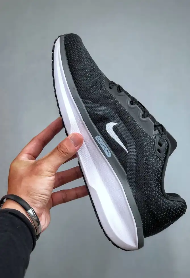 hype Nike Sneakers