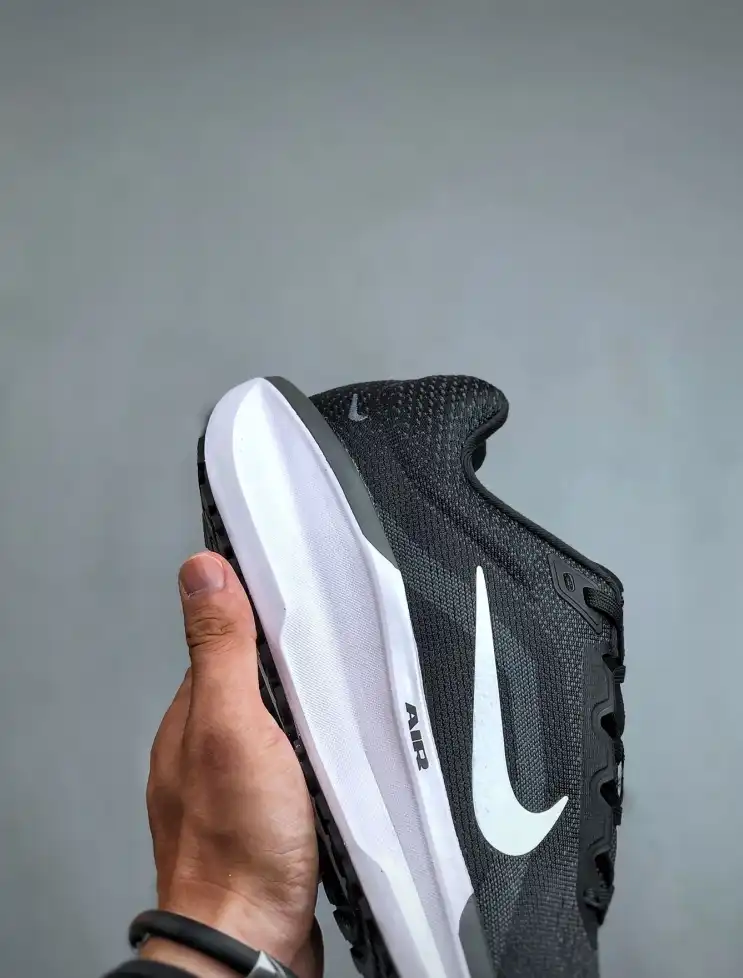 hype Nike Sneakers