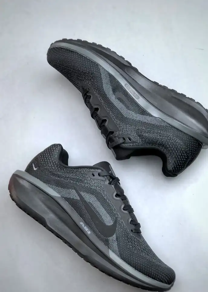 hype Nike Sneakers