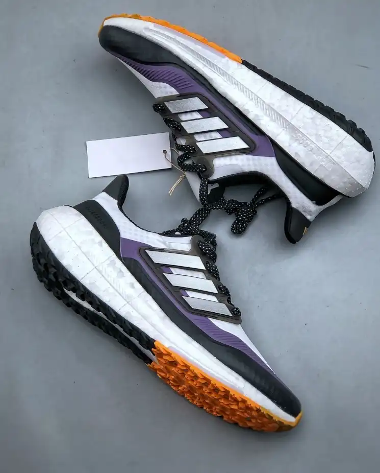 hype Adidas Sneakers