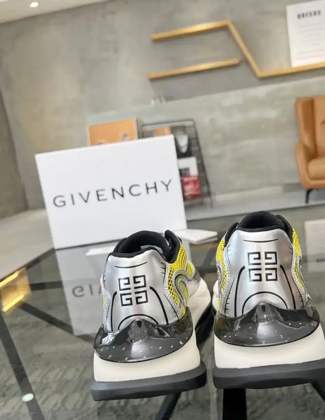 hype Givenchy Sneakers