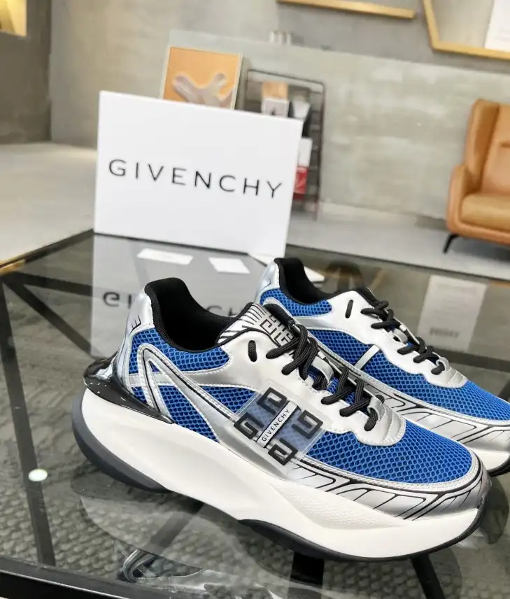 hype Givenchy Sneakers