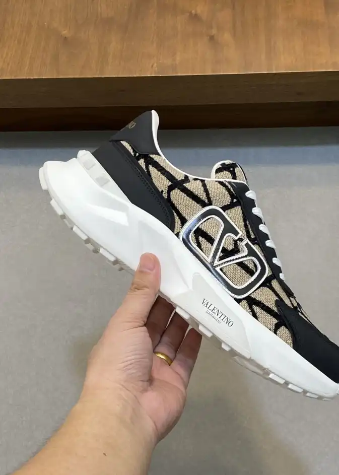 hype Valentino Casual Shoes