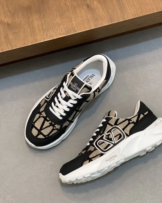 hype Valentino Casual Shoes