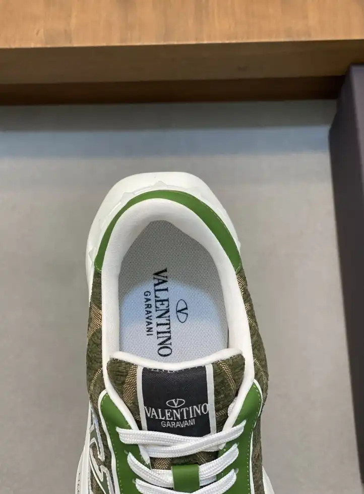 hype Valentino Casual Shoes