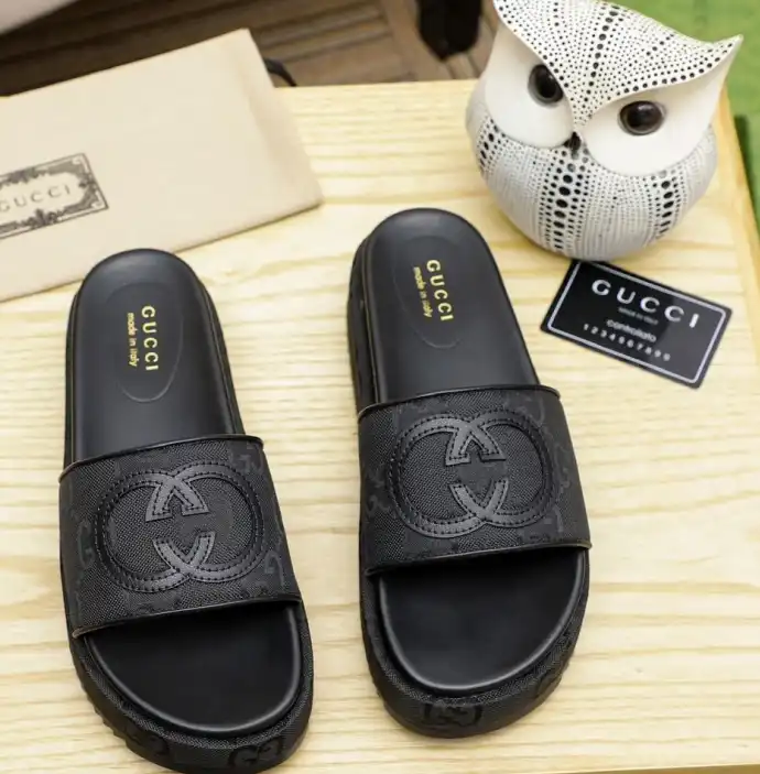 hype Gucci Slippers