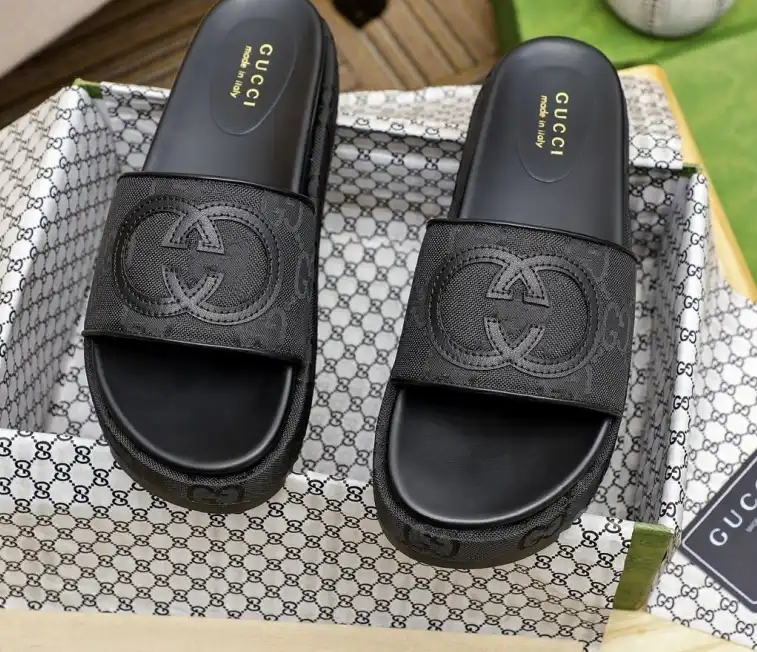 hype Gucci Slippers