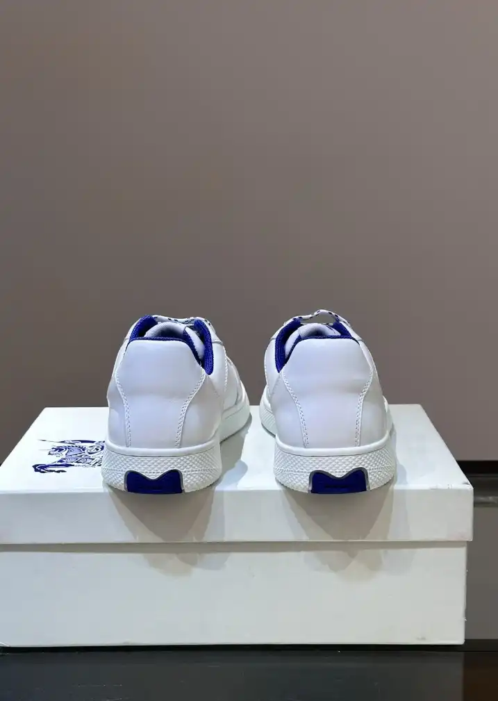 hype Burberry Sneakers