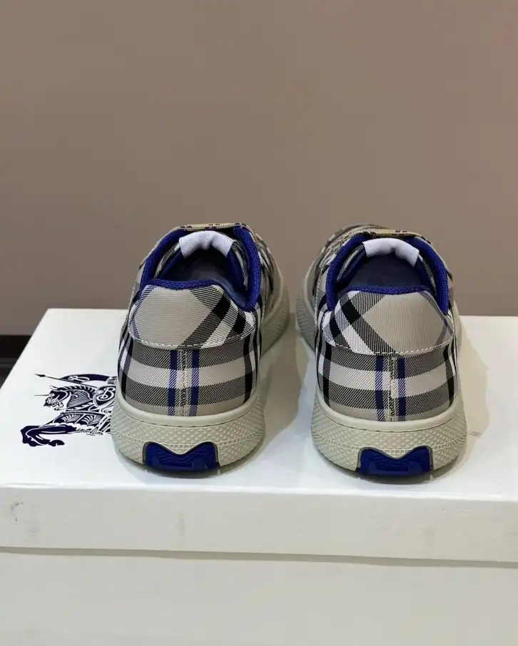 hype Burberry Sneakers