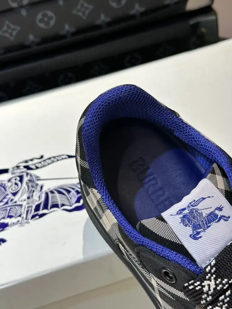 hype Burberry Sneakers