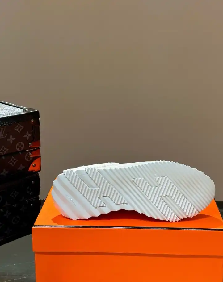 hype Hermes Sneakers