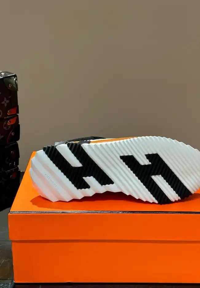 hype Hermes Sneakers