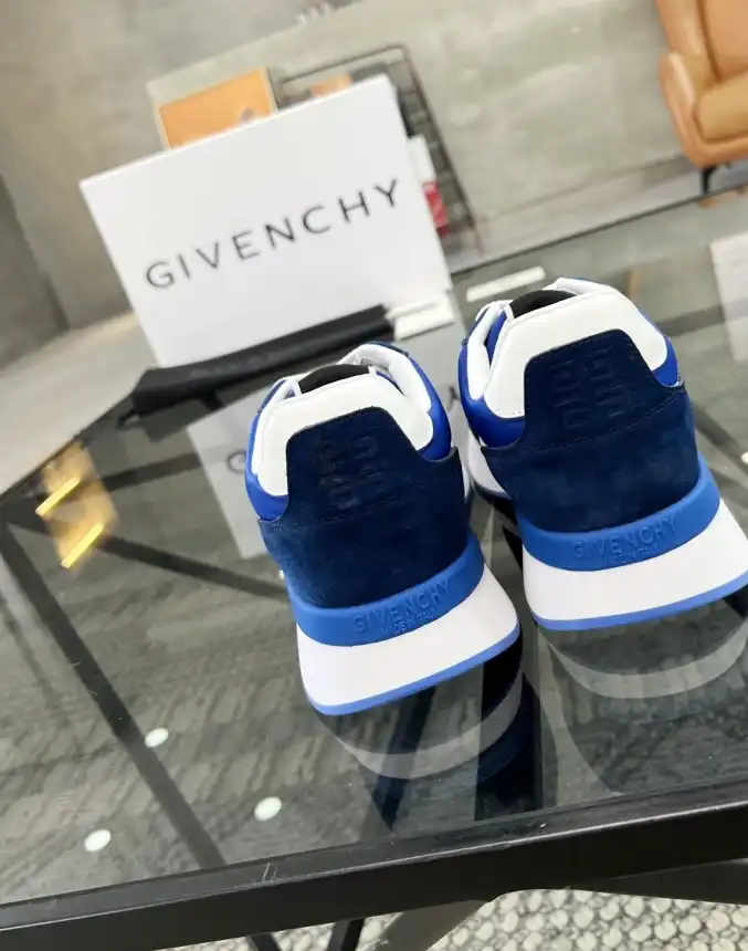 hype Givenchy Sneakers