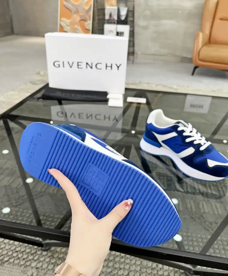 hype Givenchy Sneakers