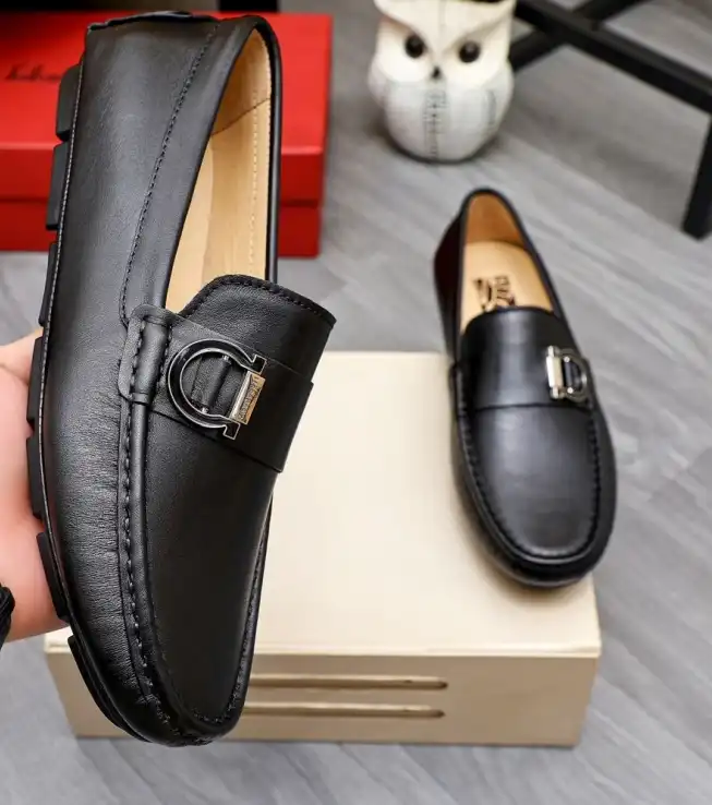 hype Ferragamo Leather Shoes