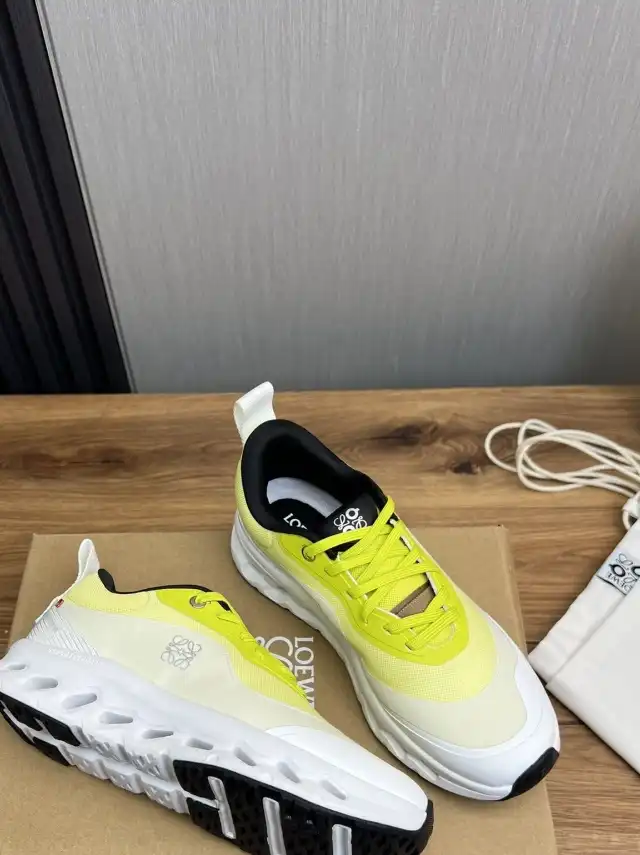 hype Loewe Sneakers