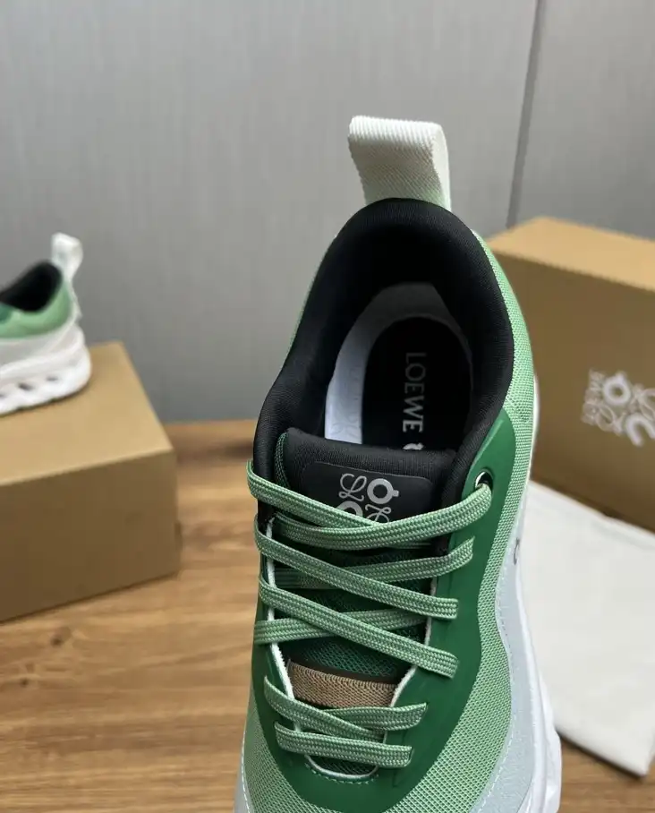 hype Loewe Sneakers