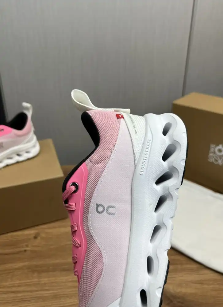 hype Loewe Sneakers