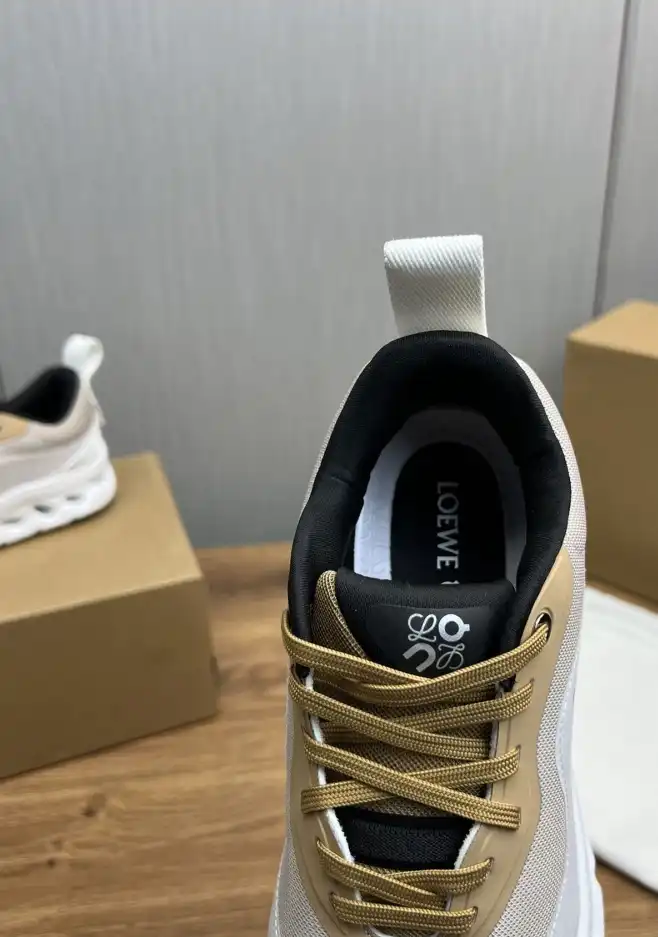 hype Loewe Sneakers