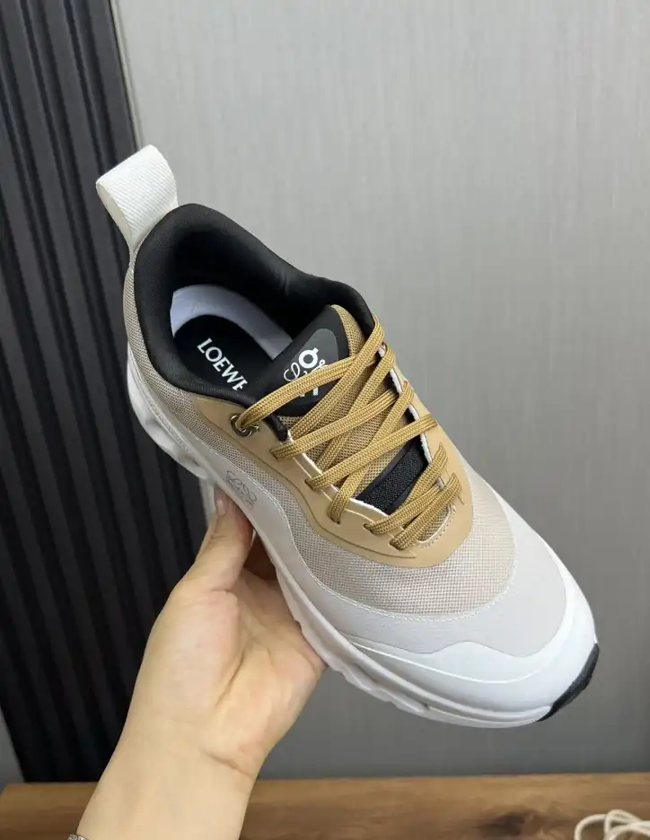 hype Loewe Sneakers