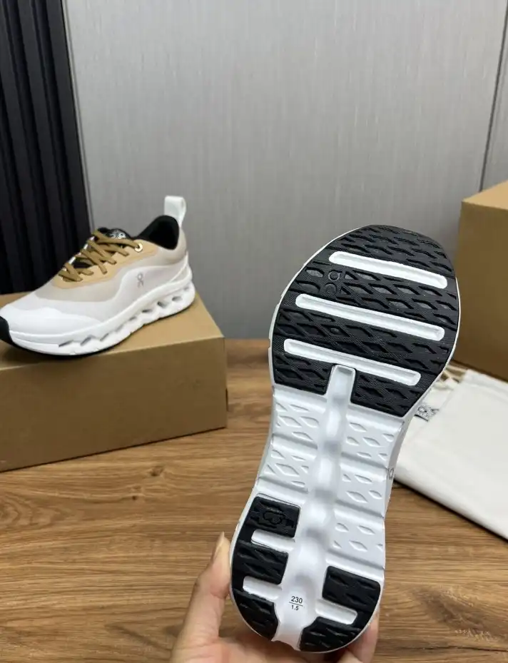 hype Loewe Sneakers