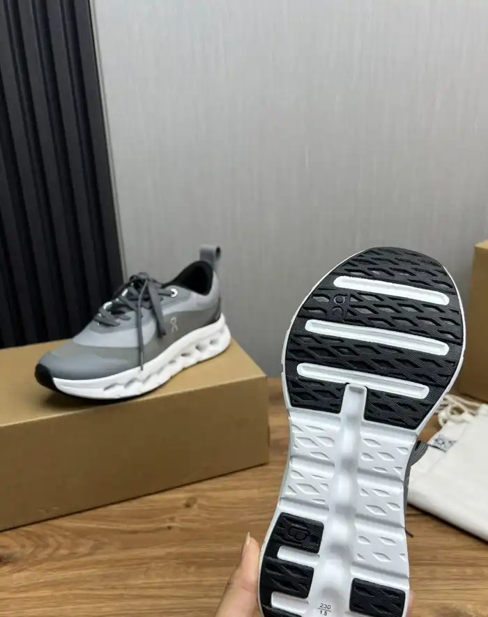 hype Loewe Sneakers