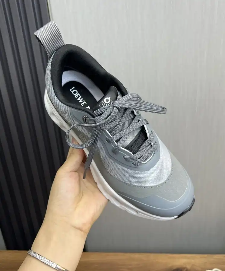 hype Loewe Sneakers