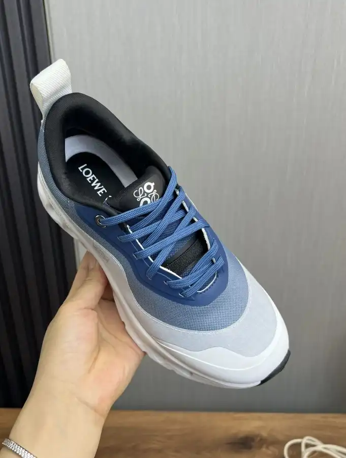 hype Loewe Sneakers