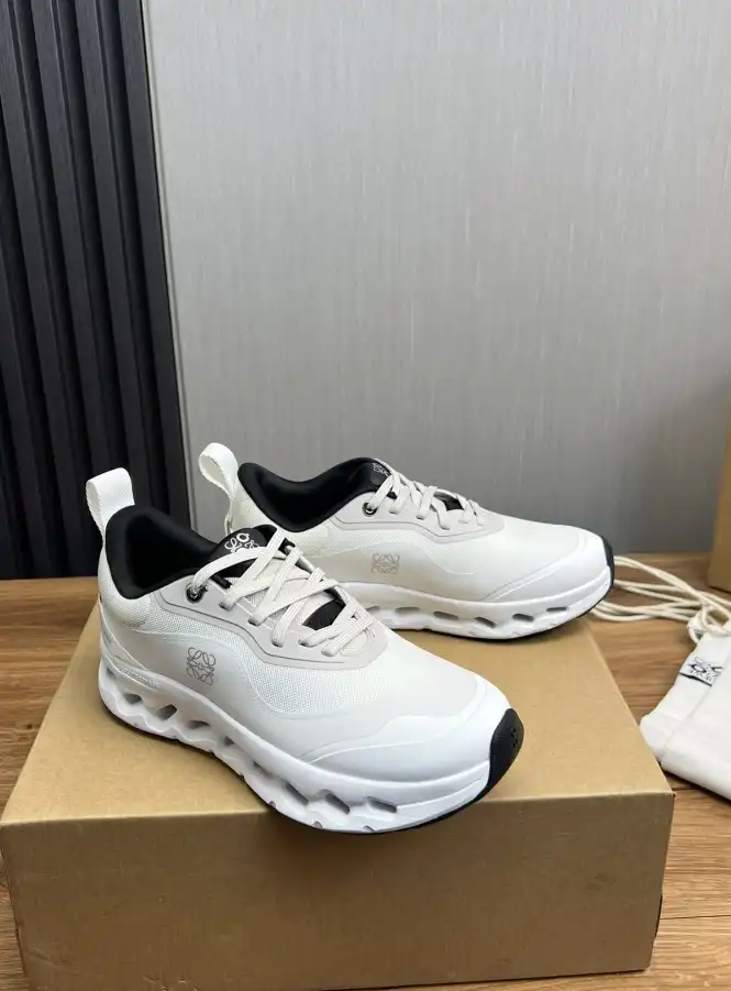 hype Loewe Sneakers