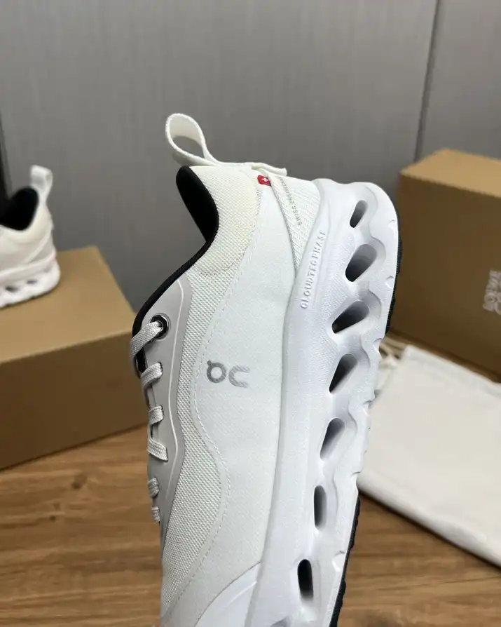 hype Loewe Sneakers