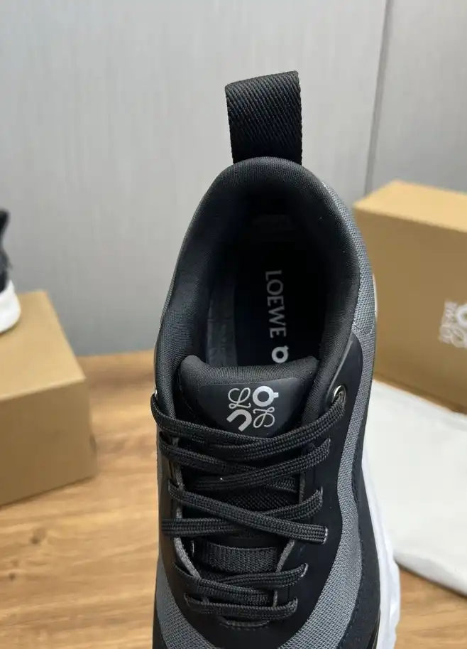 hype Loewe Sneakers