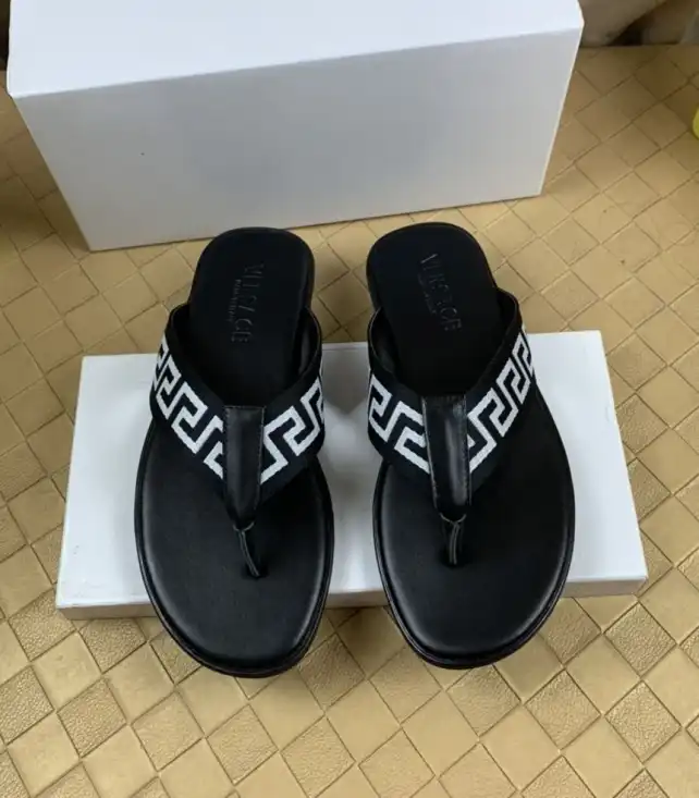 hype Givenchy Slippers