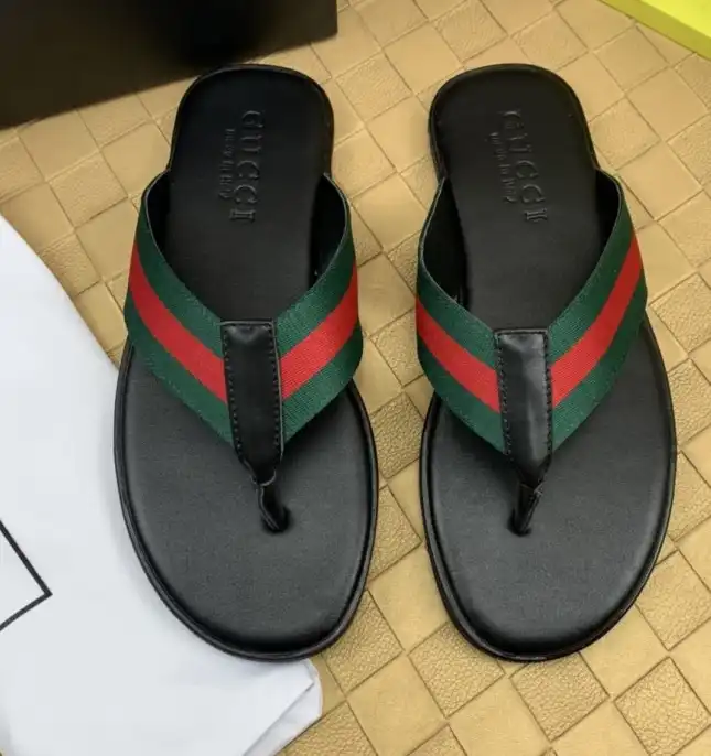 hype Gucci Slippers