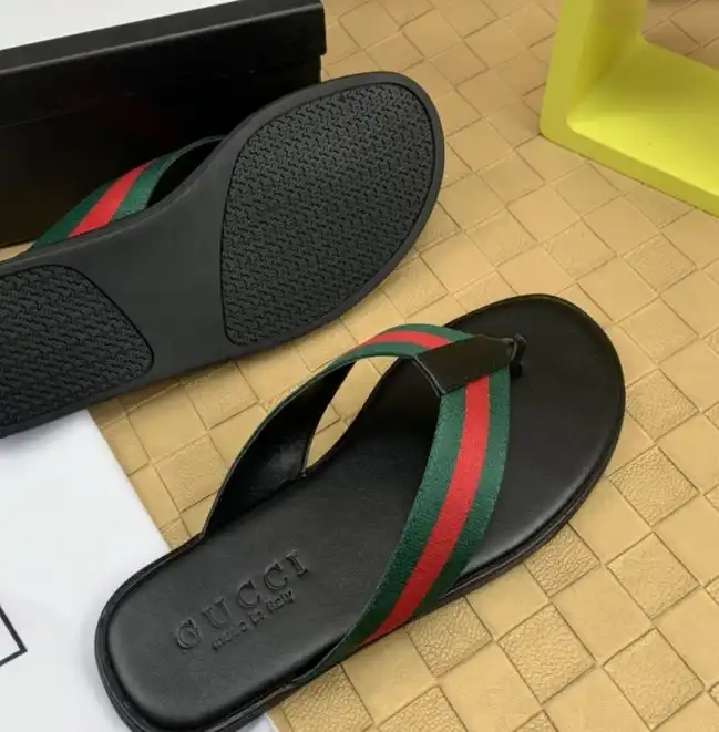 hype Gucci Slippers