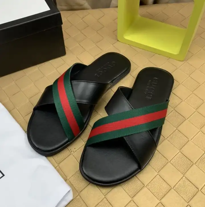 hype Gucci Slippers