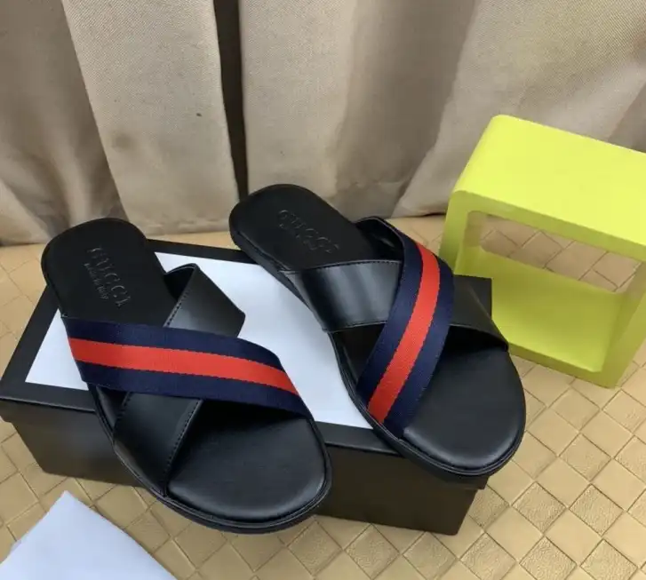 hype Gucci Slippers