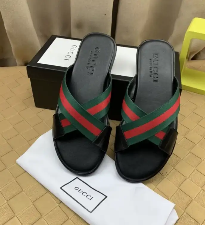 hype Gucci Slippers