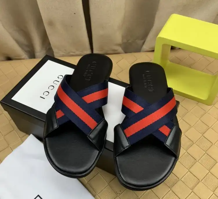 hype Gucci Slippers