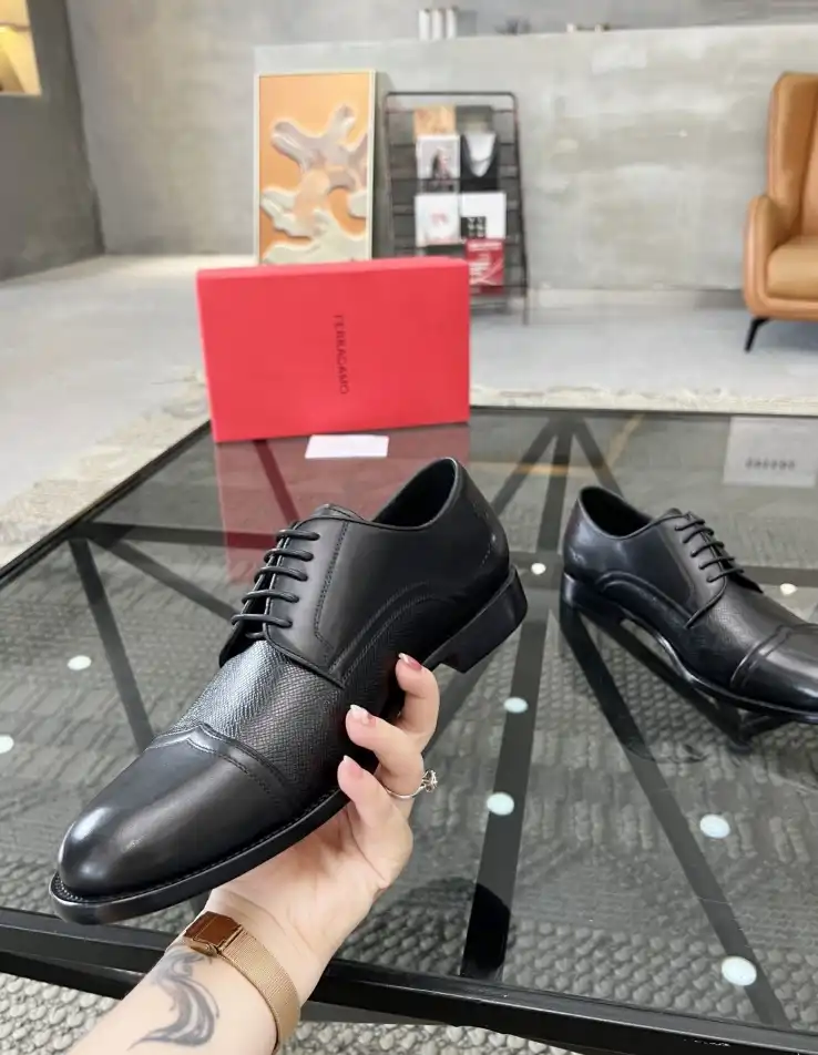 hype Ferragamo Leather Shoes